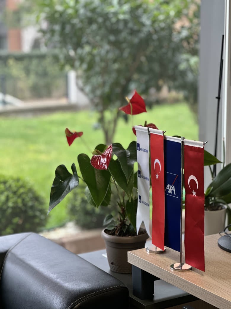 Biçer Sigorta ofisinden iç görünüm — Mudanya